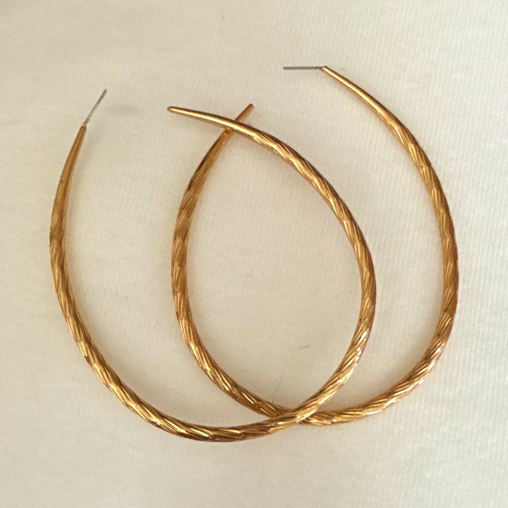 Gold Tone Textured Diamond Cut Large Teardrop Hoop Earrings Post Backs